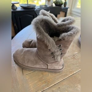 Ugg boots. Size 8. Gray lace up. Only worn a few times